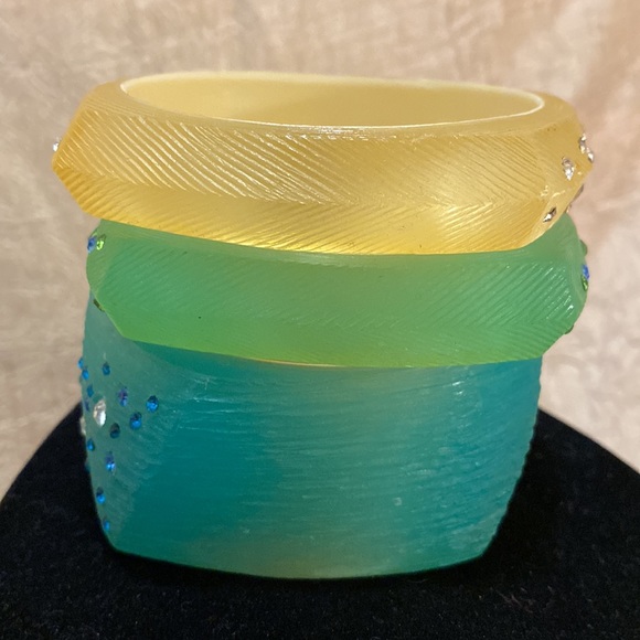 3 Acrylic Bangle Bracelets - Picture 2 of 7